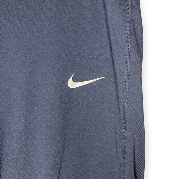 Nike Power Essential Capri Leggings Plus Size 1X Navy Blue Two Tone Waistband - Picture 3 of 8